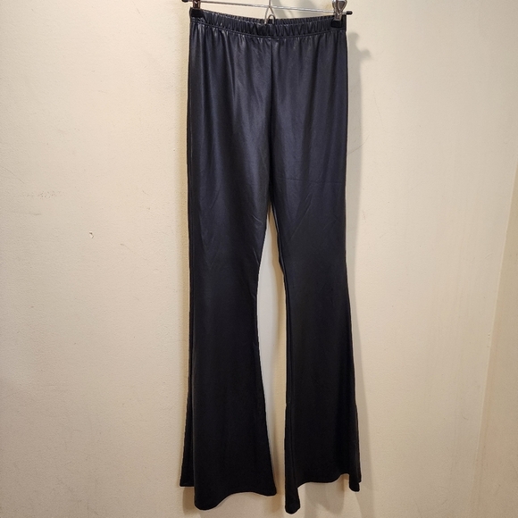 Faux Leather black wide legs flare leggins size M - Picture 3 of 10